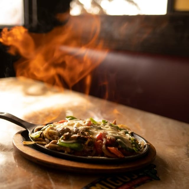 Fajita Fuego (Flaming).